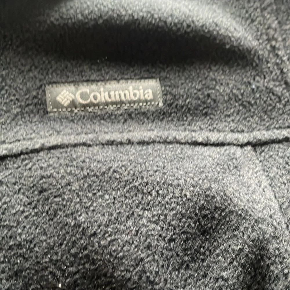 Columbia Black Fleece Jacket – Kids Size Small (8)